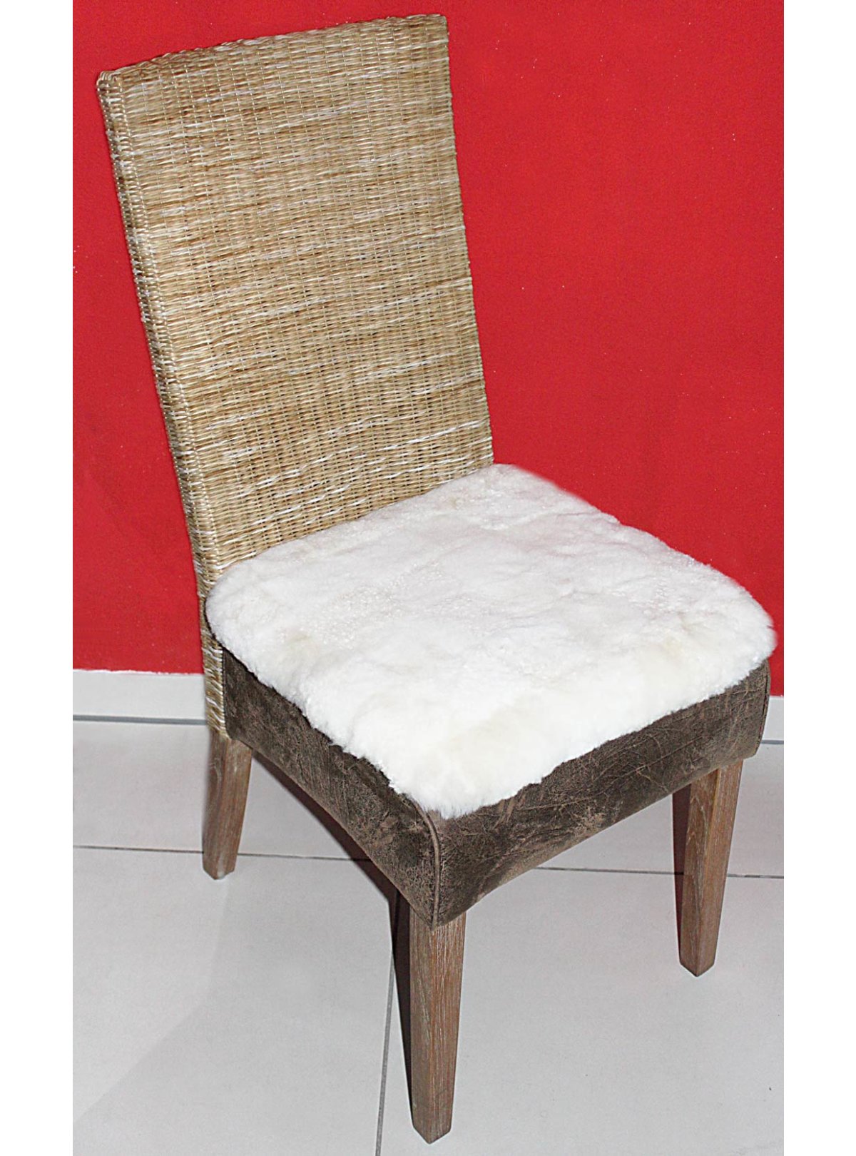 Lammfell Sitzauflage, Sitzkissen aus echtem Lammfell beige online kaufen